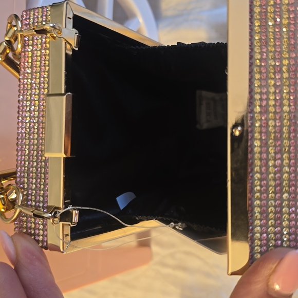 Caleesa $ Money Crystal Handbag Witg Crossbody Chain NWT - Picture 7 of 8